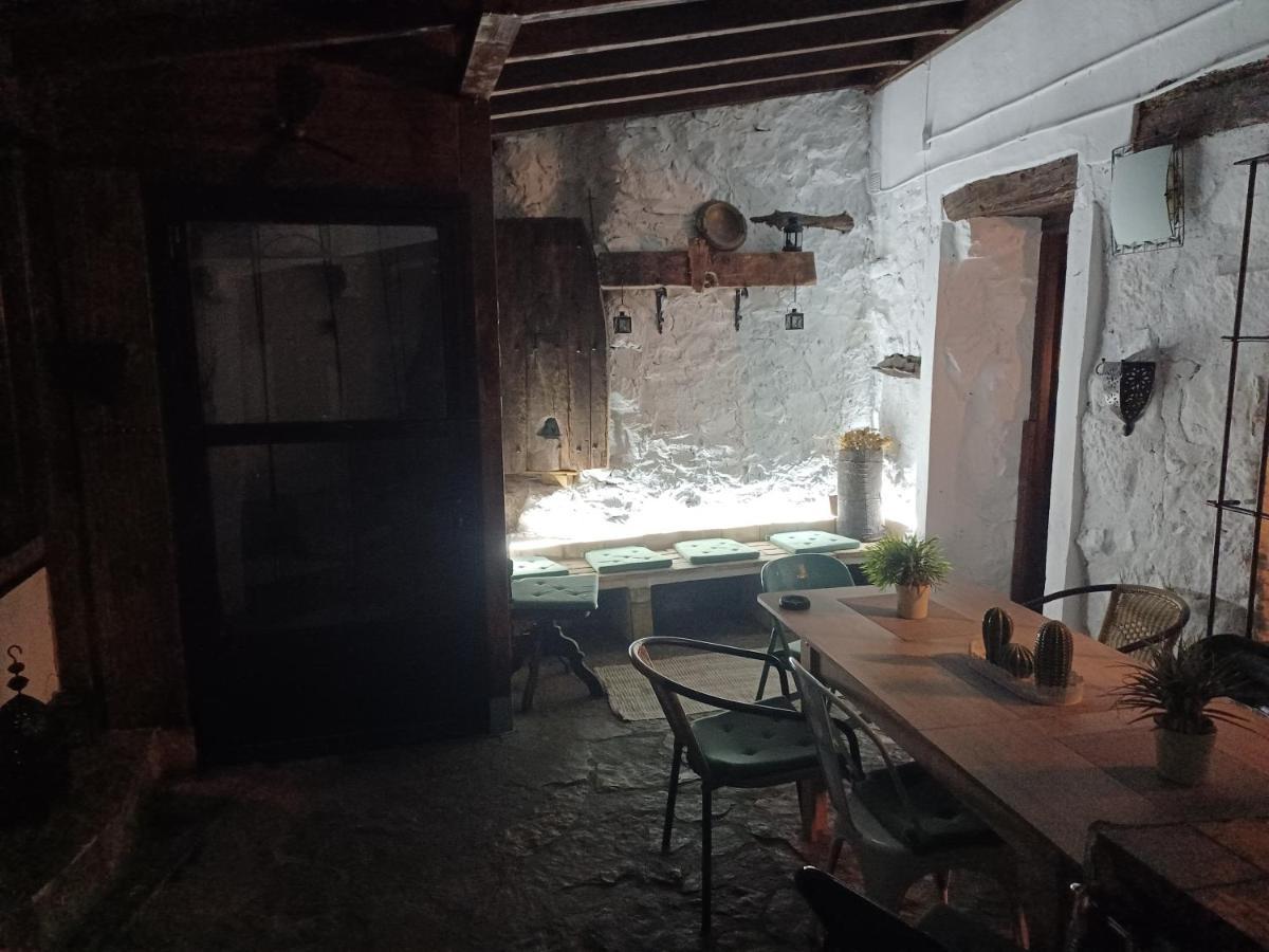 Villa La Vieja Escuela Fuentes de Rubielos Esterno foto